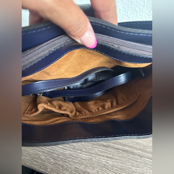 Patricia Nash Crossbody/handbag. EUC. - Picture 4 of 4